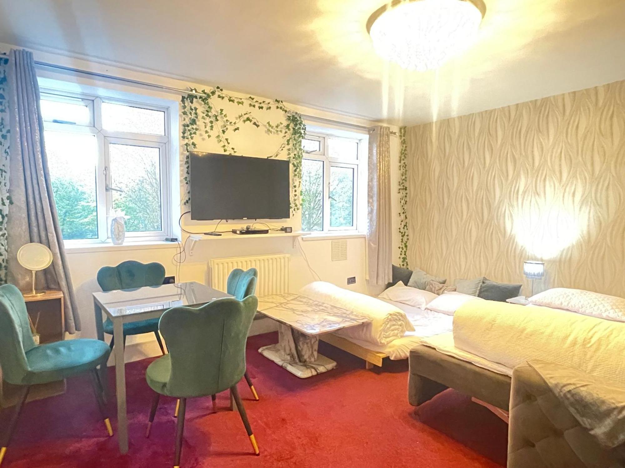 Room With Kitchen In Central London Exterior photo